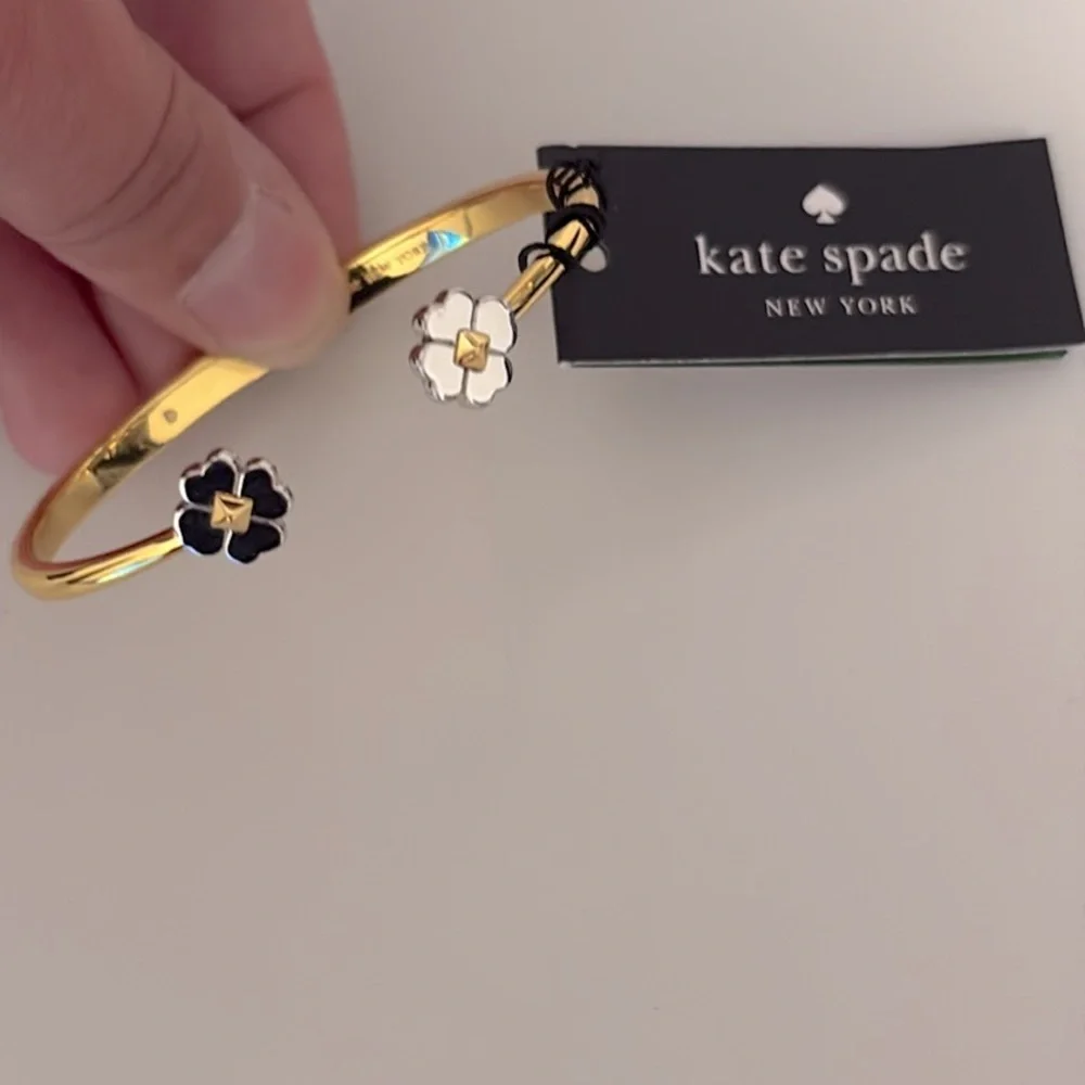 Lot of 2x NEW [kate spade] Spades & Studs Gold Metal Cuff Flower Bracelets - Picture 9 of 14